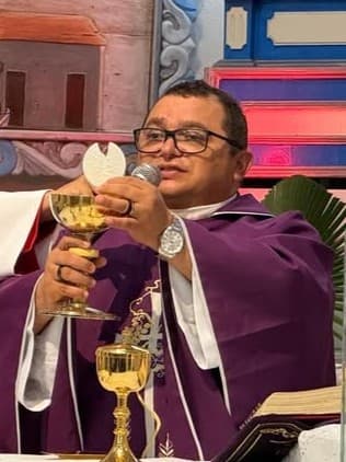 Pe. Edcarlos Isaías de Souza